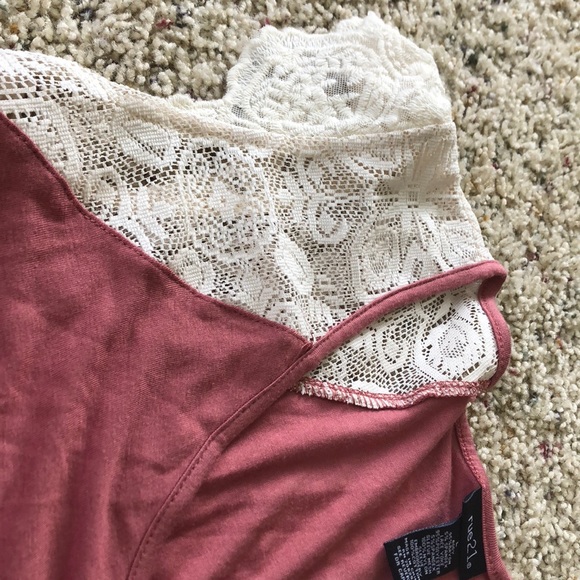 Rue 21 top - Picture 2 of 4